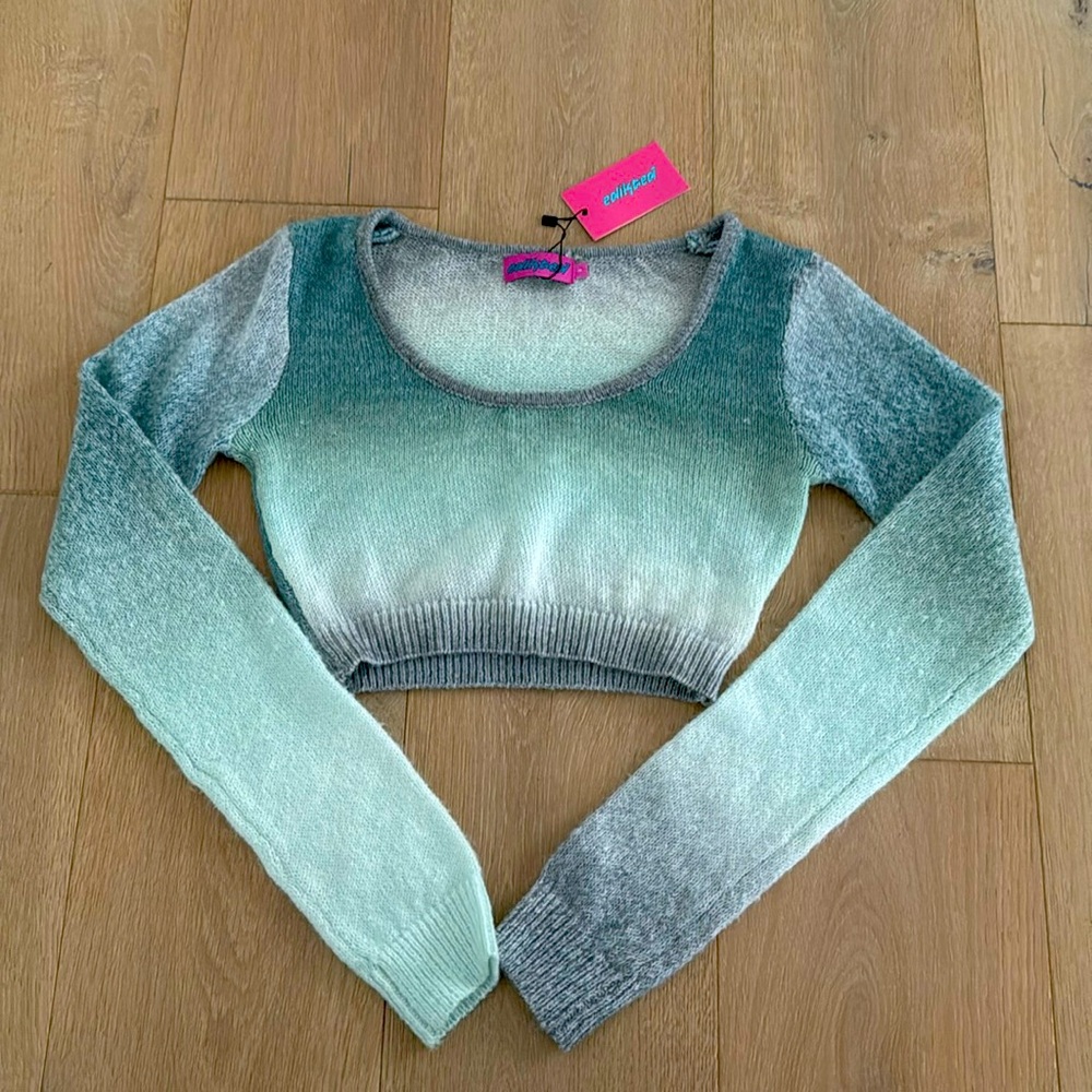 NWT super soft cropped sweater in teal ombre